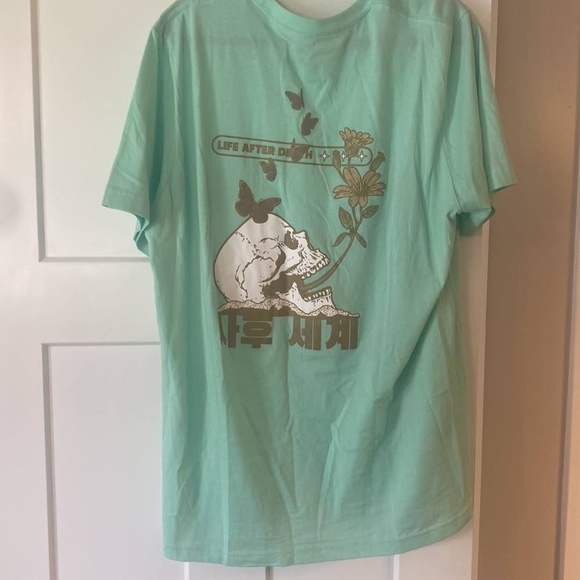 This is a life after death cloakbrand minty green color made by markiplier - Picture 7 of 10